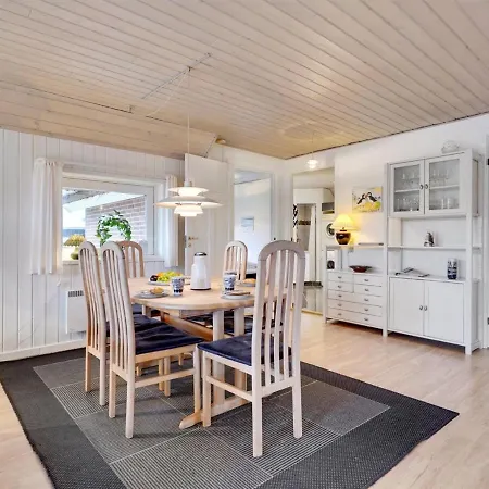 Holiday home Carolin - 400m From The Sea In Western Jutland By Interhome Blavand