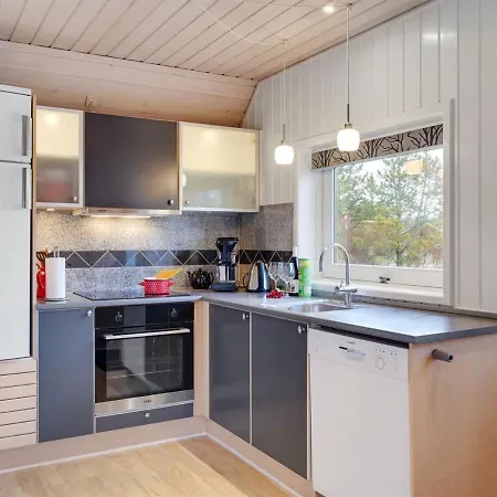 Carolin - 400m From The Sea In Western Jutland By Interhome * Blavand
